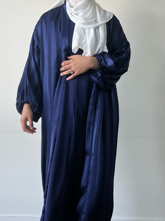 Daw Abaya Set in Midnight